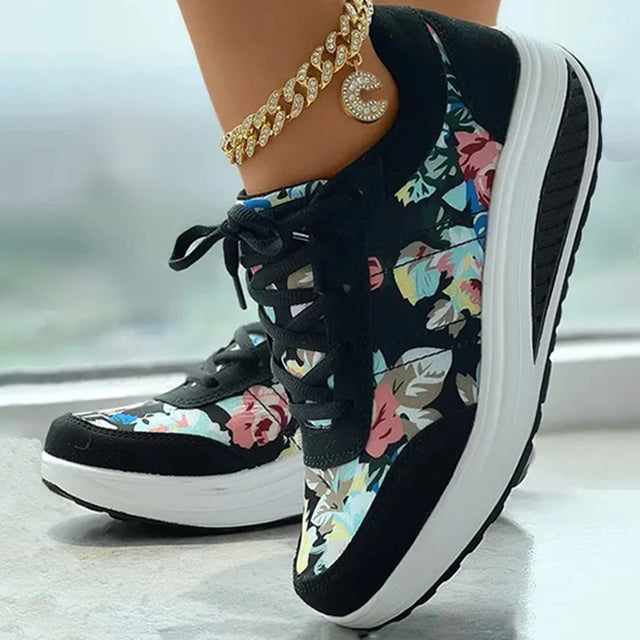 Plattform Sneakers Med Blommönster