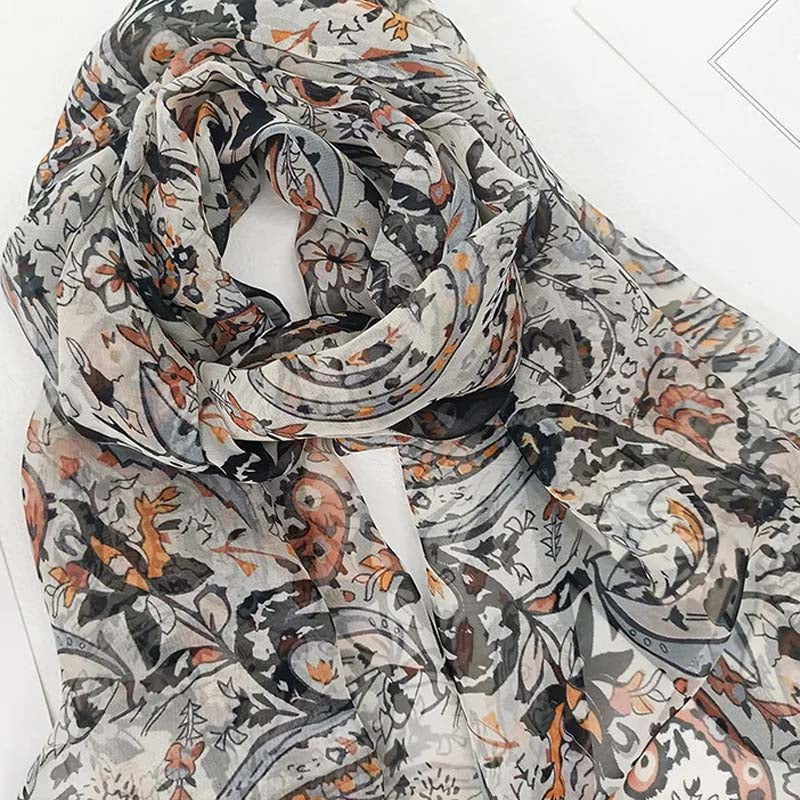 Ledig Scarf Med Abstrakt Tryck