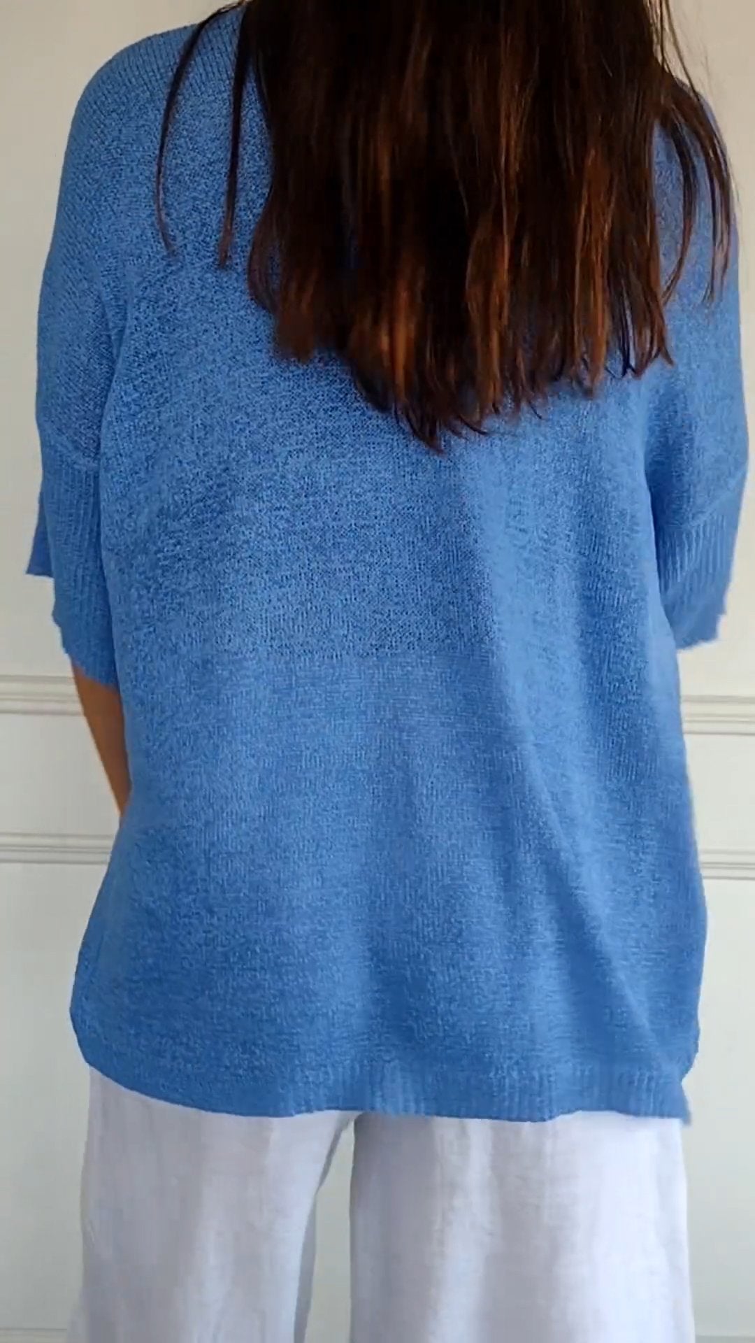 Pull par Elma™ - Pull tricoté uni à col en V